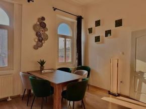 Baross Residence - Spacious Apt